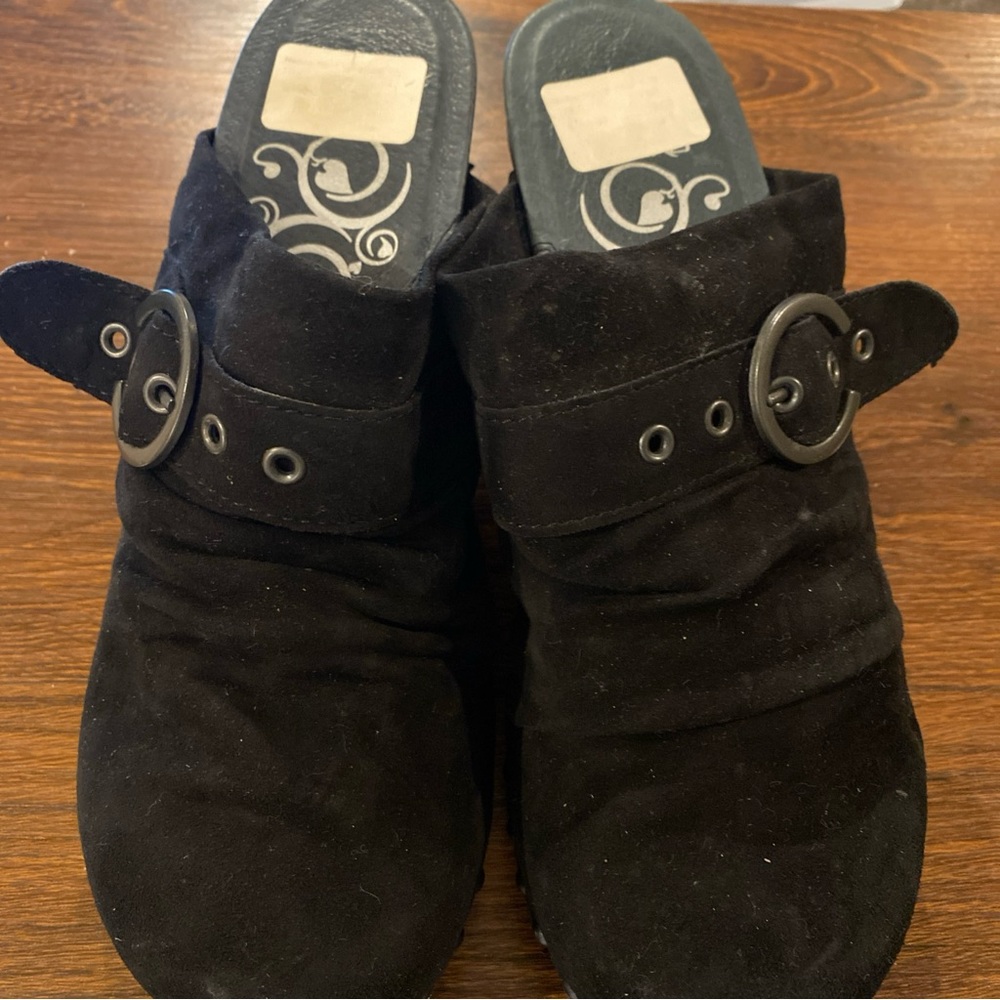 DANSKO Nadine Black Suede Leather Studded Buckle Clogs Women’s 39/US 8-8.5